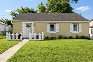 32 Scarlet Ave, Aston, PA 19014 - Photo 2
