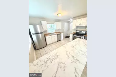 32 Scarlet Avenue, Aston, PA 19014 - Photo 12