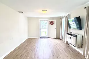 32 Scarlet Ave, Aston, PA 19014 - Photo 6