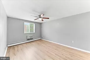 100 #D 9 E Glenolden Ave Ave, Glenolden, PA 19036 - Photo 8