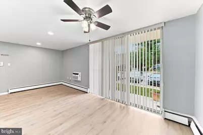100 E Glenolden Ave Avenue #D-9, Glenolden, PA 19036 - Photo 10