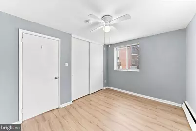 100 E Glenolden Ave Avenue #D-9, Glenolden, PA 19036 - Photo 18