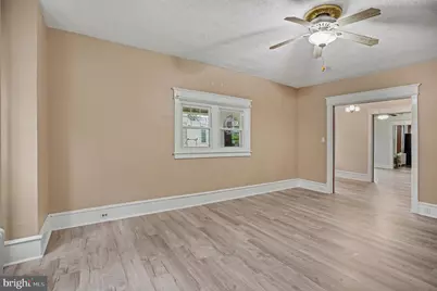 210 E Winona Avenue, Norwood, PA 19074 - Photo 8