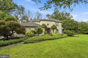 315 Pheasant Hill Dr, Bryn Mawr, PA 19010 - Photo 2