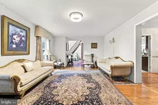 315 Pheasant Hill Dr, Bryn Mawr, PA 19010 - Photo 4