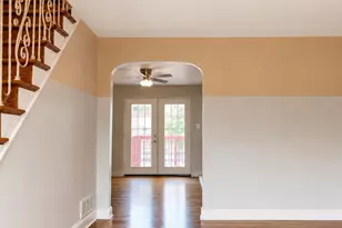 642 Magnolia Ave, Glenolden, PA 19036 - Photo 2