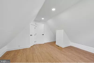45 W Essex Avenue, Lansdowne, PA 19050 - Photo 30