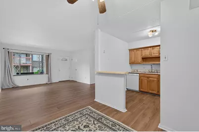 5200 Hilltop Drive #313, Brookhaven, PA 19015 - Photo 8