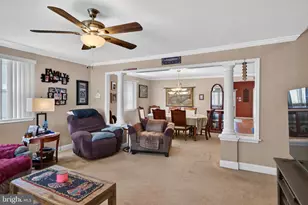 357 Swanage Dr, Broomall, PA 19008 - Photo 2