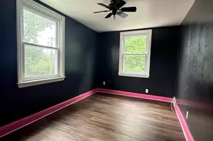 252 W 21st St, Chester, PA 19013 - Photo 8