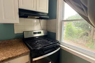 252 W 21st St, Chester, PA 19013 - Photo 6