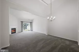18 Dresner Cir, Upper Chichester, PA 19061 - Photo 12