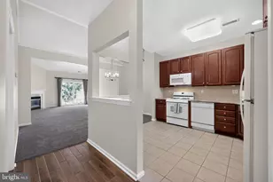 18 Dresner Cir, Upper Chichester, PA 19061 - Photo 16
