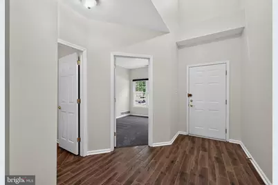 18 Dresner Circle, Upper Chichester, PA 19061 - Photo 10
