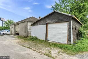 2103 Chichester Ave, Upper Chichester, PA 19061 - Photo 18