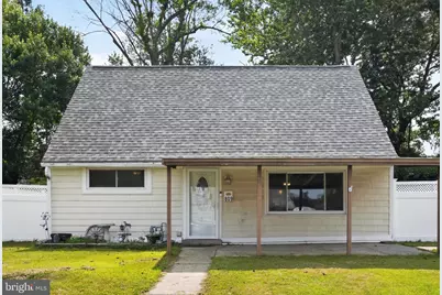 809 Quince Lane, Secane, PA 19018 - Photo 2