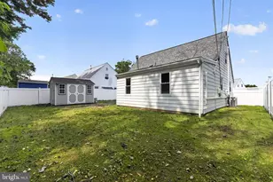 809 Quince Ln, Secane, PA 19018 - Photo 32