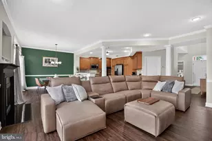 3104 Woods Edge Dr, Garnet Valley, PA 19060 - Photo 6