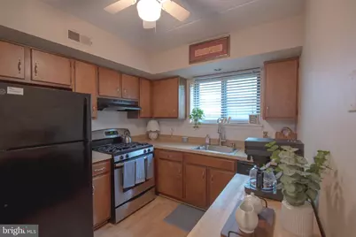 6106 Hilltop Drive #16, Brookhaven, PA 19015 - Photo 8
