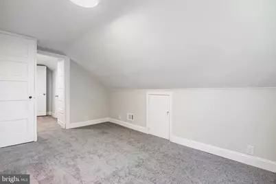45 S Brighton Avenue, Upper Darby, PA 19082 - Photo 32
