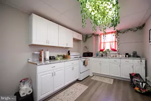 301 N 10th St, Darby, PA 19023 - Photo 10