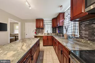 900 Andrews Ave, Darby, PA 19023 - Photo 10
