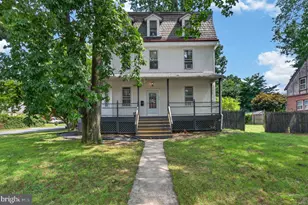900 Andrews Ave, Darby, PA 19023 - Photo 2