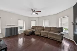 900 Andrews Ave, Darby, PA 19023 - Photo 32