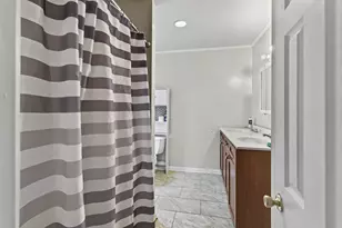 900 Andrews Ave, Darby, PA 19023 - Photo 30