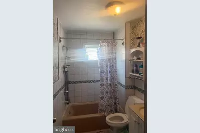 404 Colwyn Avenue, Darby, PA 19023 - Photo 4