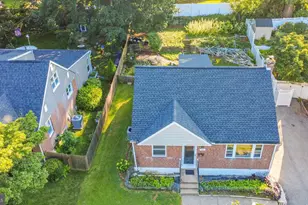 140 Rockwood Dr, Havertown, PA 19083 - Photo 2
