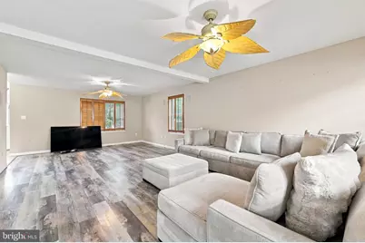 120 E Jansen Avenue, Essington, PA 19029 - Photo 6