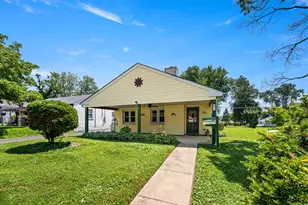 93 Florence Ave, Aston, PA 19014 - Photo 2
