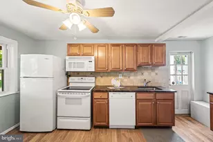 93 Florence Ave, Aston, PA 19014 - Photo 8