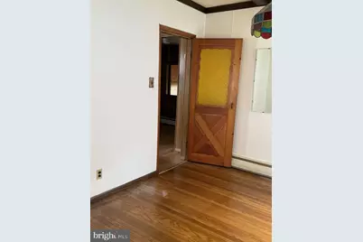 22 W Roland Road, Brookhaven, PA 19015 - Photo 6