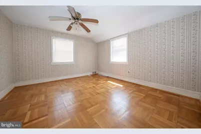 410 W Grays Avenue, Glenolden, PA 19036 - Photo 24
