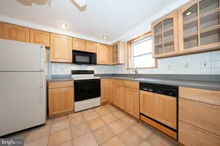 410 W Grays Ave, Glenolden, PA 19036 - Photo 16