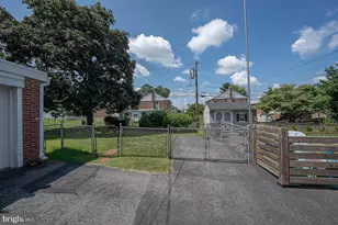 410 W Grays Ave, Glenolden, PA 19036 - Photo 46