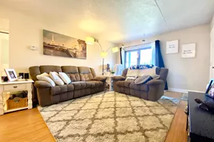 5200 Hilltop Dr, Brookhaven, PA 19015 - Photo 8