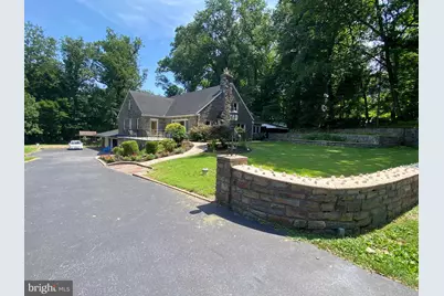 101 S Elmwood Avenue, Glenolden, PA 19036 - Photo 12