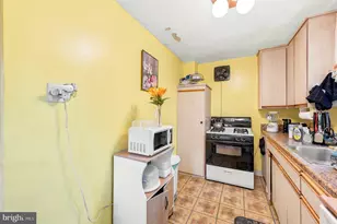 236 Pusey Ave, Darby, PA 19023 - Photo 14