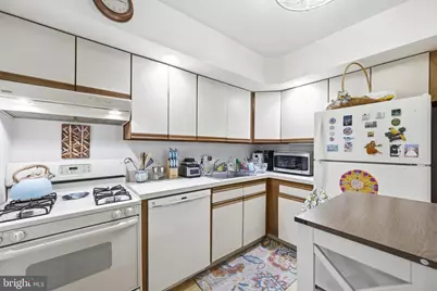 80 W Baltimore Avenue #C404, Lansdowne, PA 19050 - Photo 18