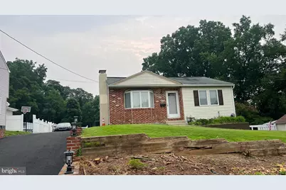 319 E South Avenue, Glenolden, PA 19036 - Photo 2