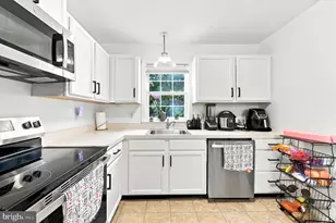 30 Duttonview Rd, Aston, PA 19014 - Photo 4