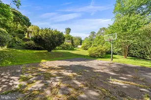 129 Locust Grove Rd, Bryn Mawr, PA 19010 - Photo 32