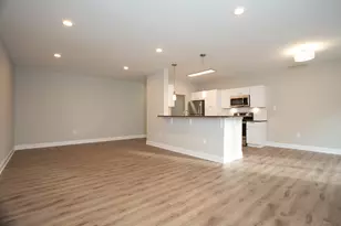 313 Creek Dr, Wayne, PA 19087 - Photo 8
