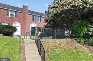 740 Taylor Dr, Folcroft, PA 19032 - Photo 1