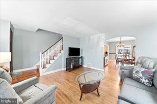 1126 Agnew Dr, Drexel Hill, PA 19026 - Photo 4