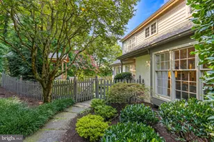 610 Lindsay Cir, Villanova, PA 19085 - Photo 4