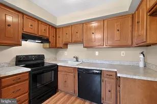 5200 Hilltop Dr, Brookhaven, PA 19015 - Photo 12